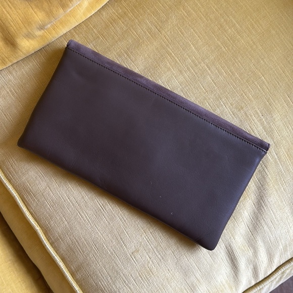 ♥️ Leather/Suede Clutch - Picture 3 of 7